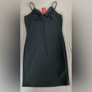 GUESS- Nikita Dress Size: Large- Jet Black